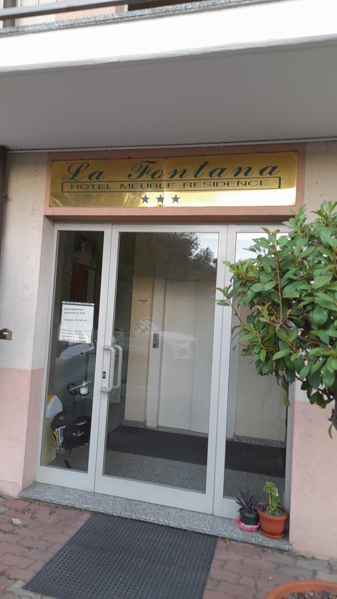 Hotel Residence La Fontana Марьяно-Коменсе Экстерьер фото